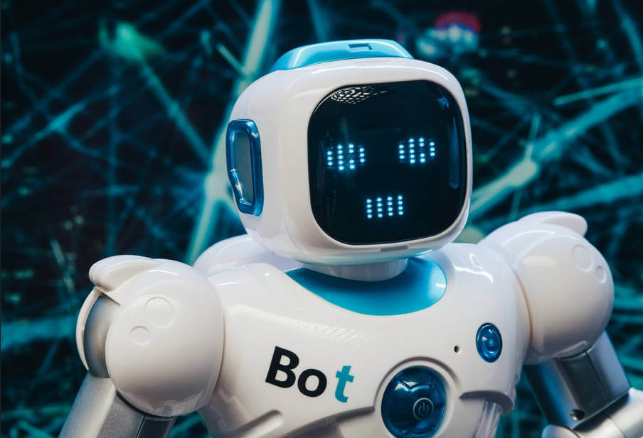 百度官宣：“文心一言“，对标聊天机器人ChatGPT，股票大涨15%